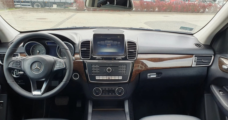 Mercedes-Benz GLE cena 109999 przebieg: 149000, rok produkcji 2017 z Rzeszów małe 379